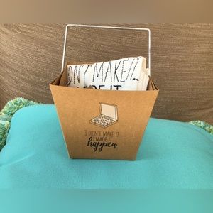 Mud pie 💯 % cotton kitchen towel. NWOT.